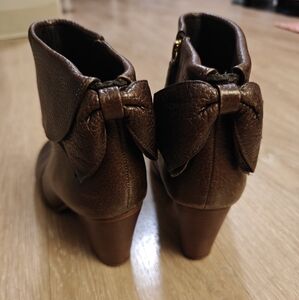 Kate Spade New York - Leather Bow Ankle Boots Size 8M